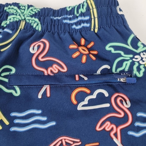 Chubbies‎ NEW Men's Small Navy Neon Lights 7" Inseam Flamingo Retro Swim Trunks - Picture 6 of 13